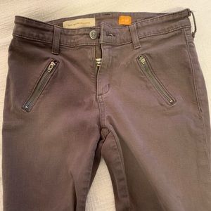 Pilcro gray skinny jeans with side ankle zippers
